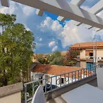 Air-conditioned Penthouse With Terrace And Parking Apartmán Badesi