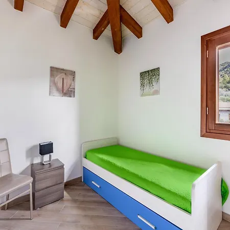דירה Air-conditioned Penthouse With Terrace And Parking *