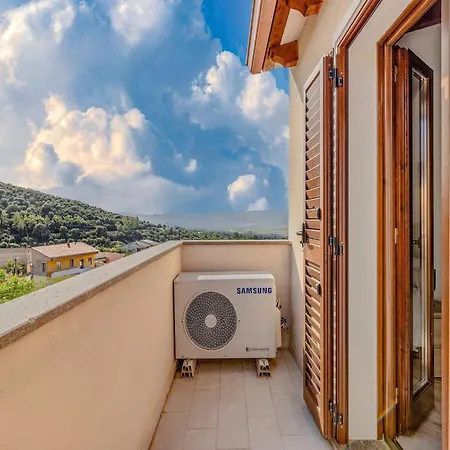 Air-conditioned Penthouse With Terrace And Parking * באדזי