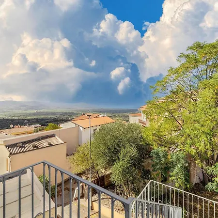 דירה Air-conditioned Penthouse With Terrace And Parking